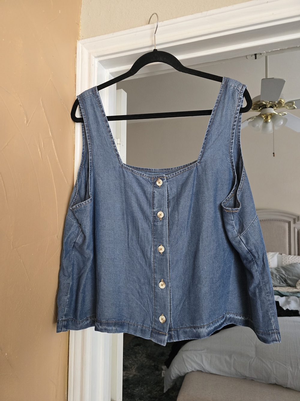 Tencel Square Neck Crop Tag
